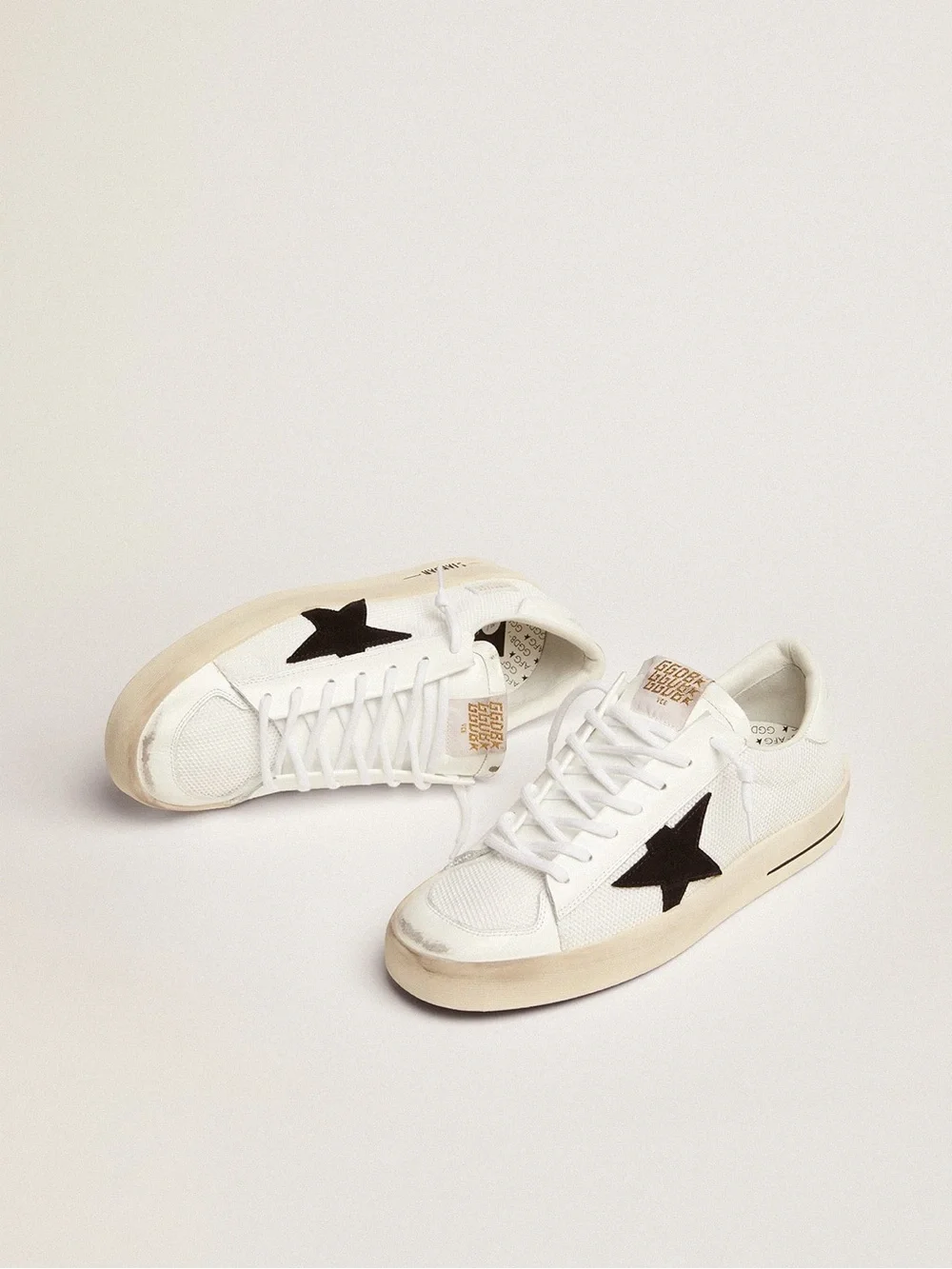 Golden Goose Men's Stardan in white mesh with black suede star 42 - Picture 3 of 12